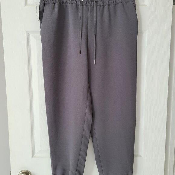 SOLD - Aritzia Wilfred Buffon Pant Grey - Picture 2 of 7